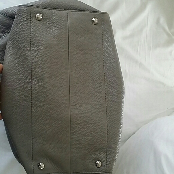 AUTHENTIC Prada Vitello Daino leather tote - Picture 2 of 15